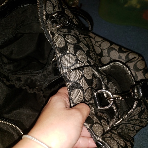 Authentic coach diaper bag - Picture 2 of 4